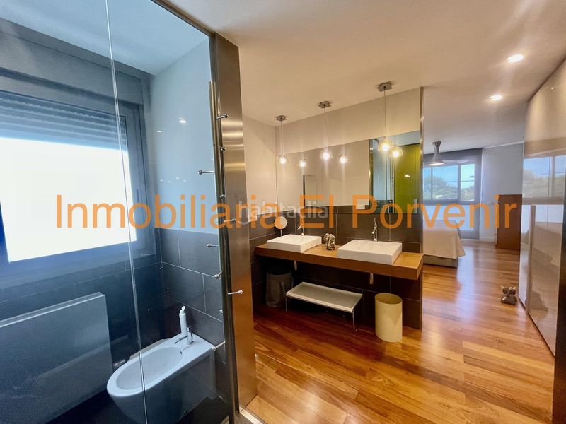 Foto 5fbd32b9-7c39-41a3-92fd-20528afae943. Location chalet avec chauffage parking piscine dans Torrent