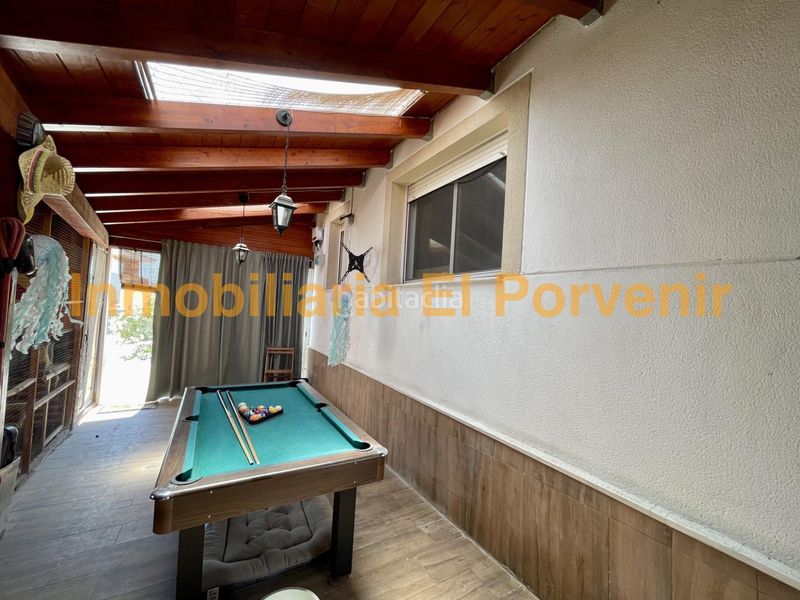 Foto 9a68cf60-2d60-4216-afd2-acb733bc763b. Casa aparellada amb aparcament piscina a Monserrat