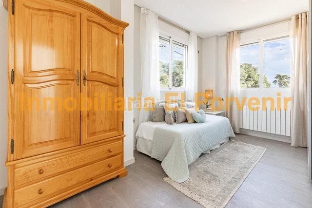 Foto 55f143af-ea1b-453d-b4f8-3ee54445bb2d. Chalet en El Vedat - Santa Apolonia Torrent