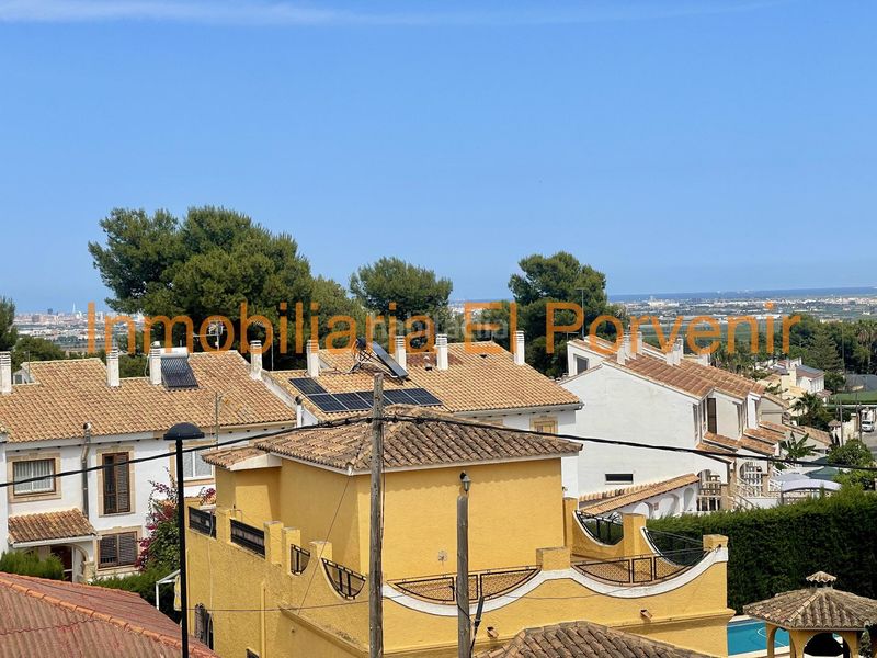 Foto 0767bf7c-3ac9-47f3-83bb-f5017d0fc66d. Chalet en El Vedat - Santa Apolonia Torrent