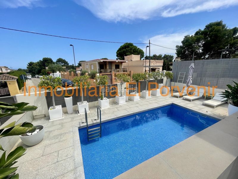 Foto 94682f69-39bf-4c35-9971-3d6b15e62dbf. Chalet en El Vedat - Santa Apolonia Torrent