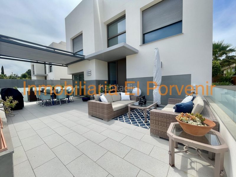 Foto bdba7eda-fefb-4f13-8aa5-951580c8ae90. Chalet en El Vedat - Santa Apolonia Torrent