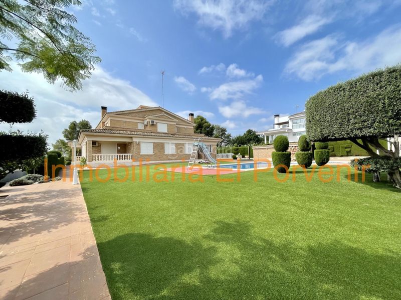 Foto f0c4d620-7036-4a51-8614-20857b92e8a0. Chalet en El Vedat - Santa Apolonia Torrent