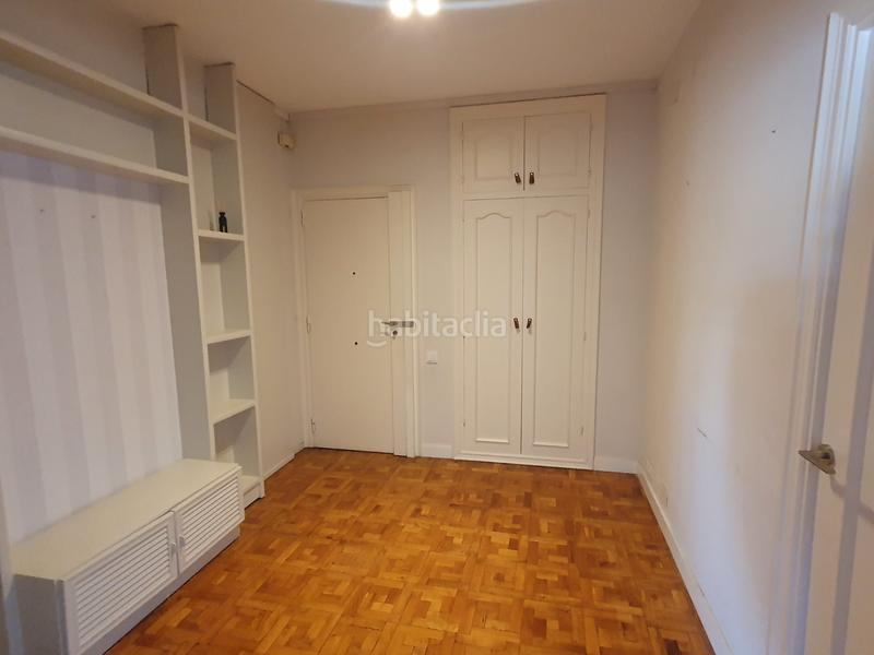 Foto 4605eee7-1c1c-4391-a32e-e9e754e06975. Piso  señorial, luminoso, muy bien situado en Barcelona