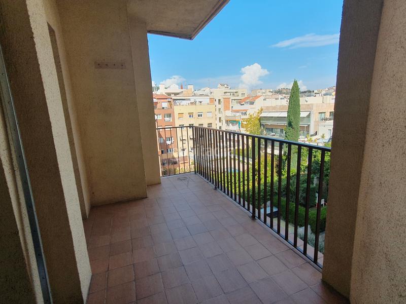 Foto 5b5583d9-d6db-4e43-a46e-7958fa04c62b. Piso  señorial, luminoso, muy bien situado en Barcelona