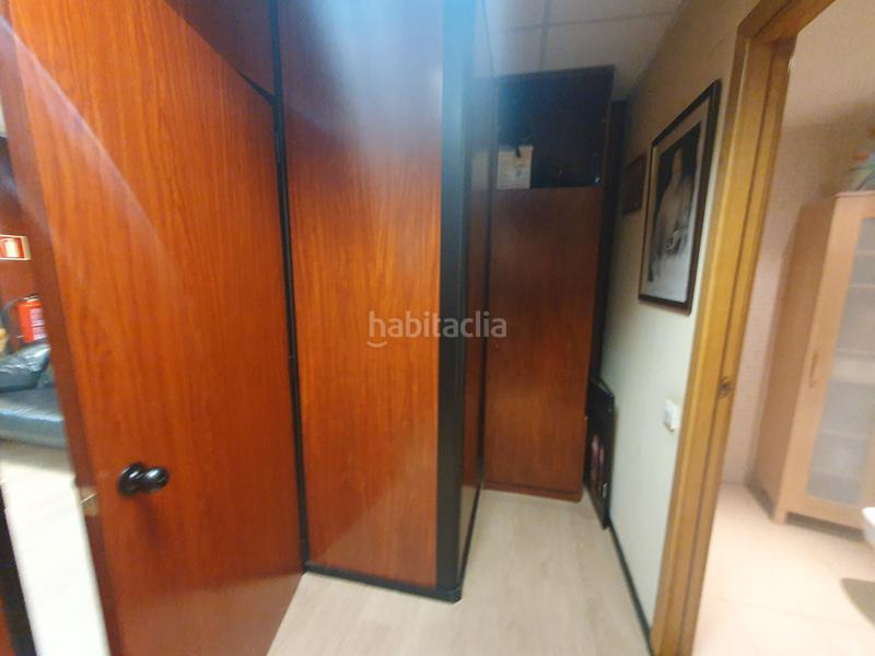 Foto f6d7861f-2f7b-4082-abce-9791b29895a9. Location bureau dans La Bordeta Barcelona