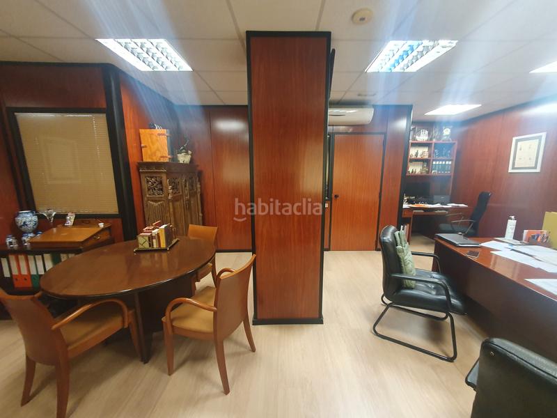 Foto 32985a3d-195c-41a9-8963-4887faf65ff7. Miete büro in La Bordeta Barcelona