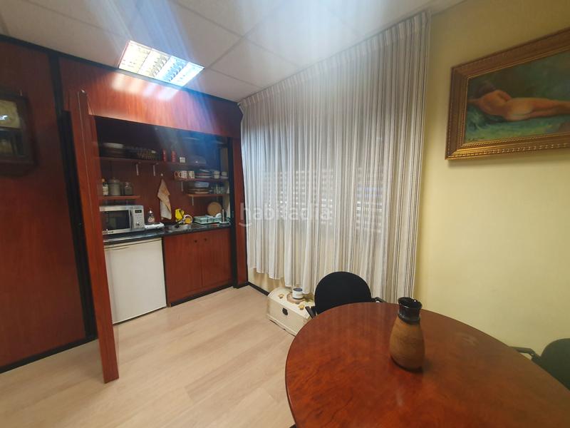 Foto 40419f99-a1cf-4697-9dfa-05b988ebc023. Miete büro in La Bordeta Barcelona