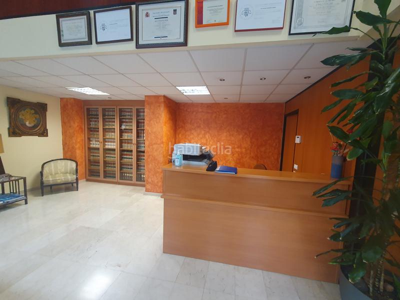 Foto 7a69cc19-4740-4dbb-a6fd-4d43e31603ed. Miete büro in La Bordeta Barcelona