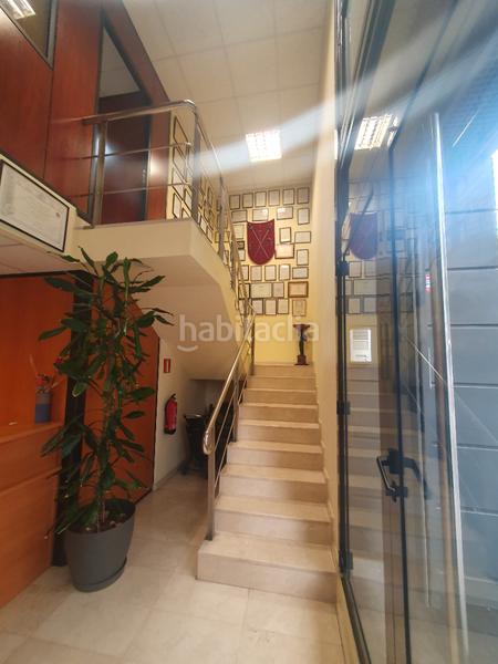 Foto dae81849-f6f1-4350-af79-4bf7ec811b64. Miete büro in La Bordeta Barcelona