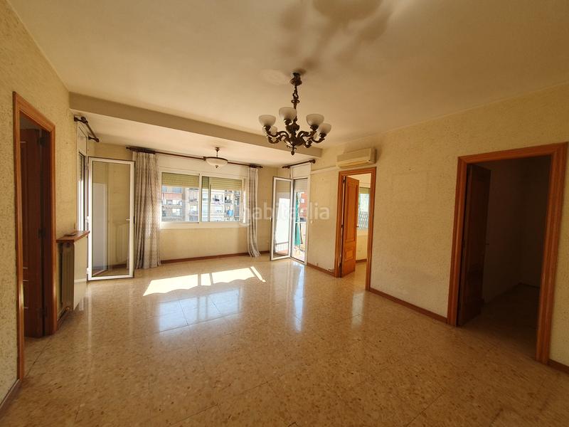 Foto 811858cc-8c2d-410a-b7a2-e7e01c712417. Flat with heating in La Nova Esquerra de l´Eixample Barcelona