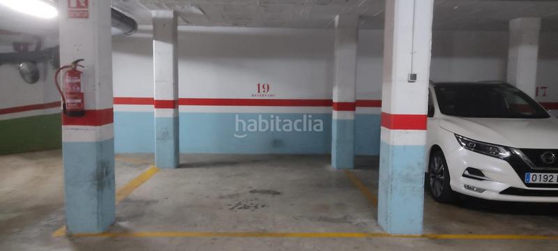 Foto b2950cf7-36ab-404a-ae7b-a3207cab9eb0. Parking voiture dans Migjorn Reus