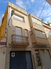 Reihenhaus  De freixa. Acogedora casa  ubicada al centro de reus