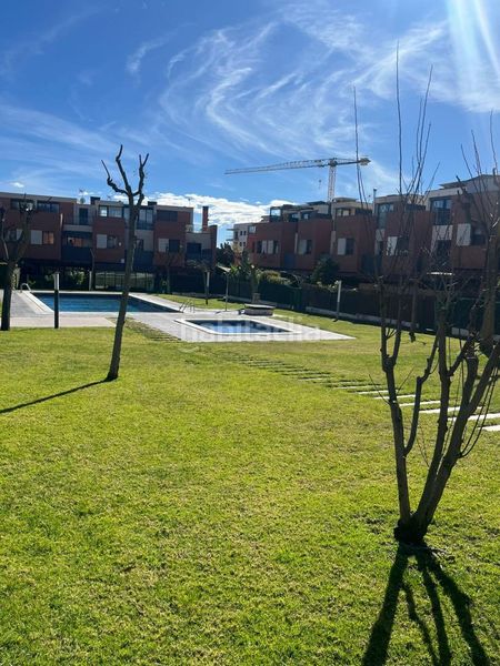 Foto 03adbd8c-f77a-4861-b947-978400d2a479. Semi detached house with heating parking in Ponent Reus