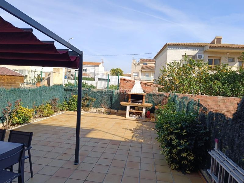 Foto c9cd9c9e-66ca-40ac-a68f-87c9cbb354c1. Semi detached house with heating parking in Ponent Reus