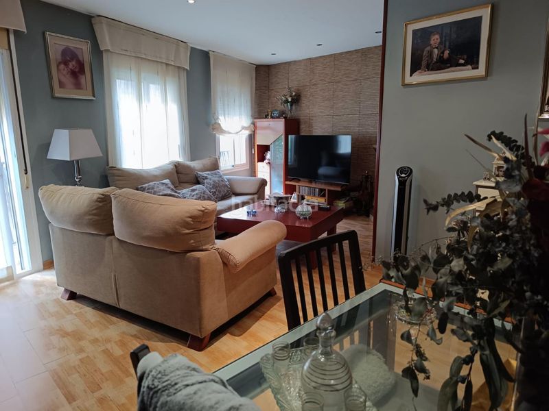 Foto ec7f0737-482e-42e6-bf24-27b942065626. Casa adossada amb calefacció a Centre Reus