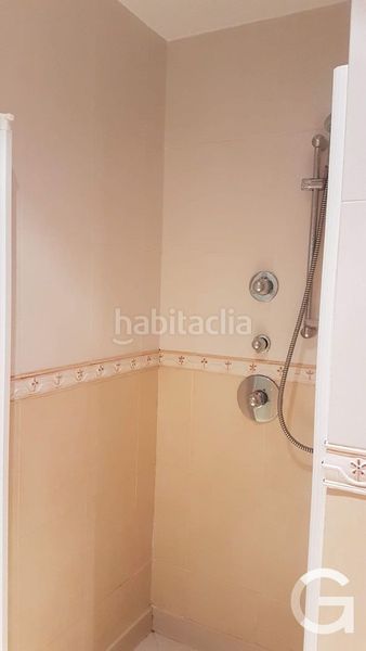 Foto 05182ce7-c232-4150-8682-9b593d0c2043. Casa adossada amb aparcament a Pas de La Casa Encamp