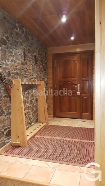 Foto 147e2224-4a20-4a75-a7bf-200fecfe82de. Casa adossada amb aparcament a Pas de La Casa Encamp