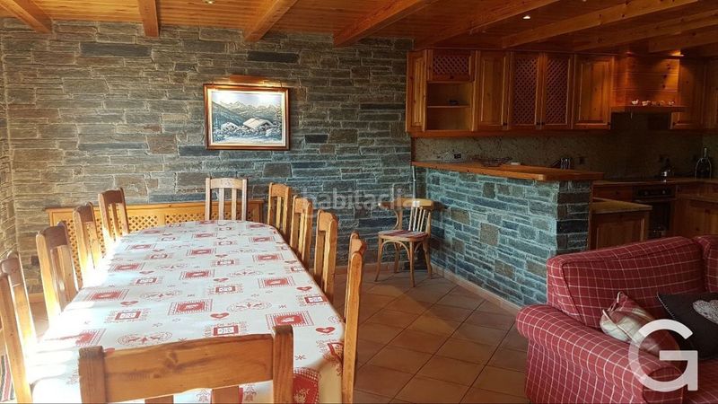 Foto 63788715-5b07-4788-9687-0d52fe672c3d. Casa adossada amb aparcament a Pas de La Casa Encamp