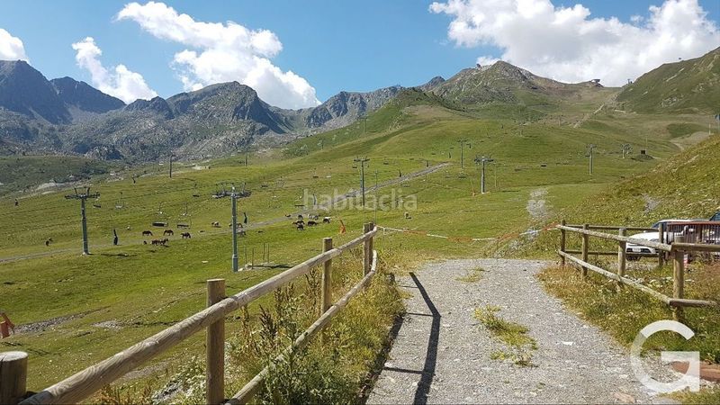 Foto fe242aad-0bb7-4ca2-8ec3-5bd3e9b3dd31. Casa adossada amb aparcament a Pas de La Casa Encamp