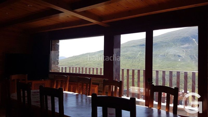 Foto ff84a68c-31b8-4a8f-9a30-7ea2fb364a3c. Casa adossada amb aparcament a Pas de La Casa Encamp