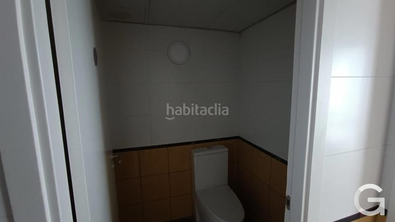 Foto 83bfe8a6-ad84-4a2f-a7c5-1f9c441535b6. Lloguer local comercial a Encamp Encamp