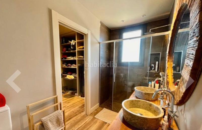 Foto 0f35a635-237c-4817-b891-66369d79e140. Chalet with fireplace heating parking pool in Los Ángeles de San Rafael Espinar (El)