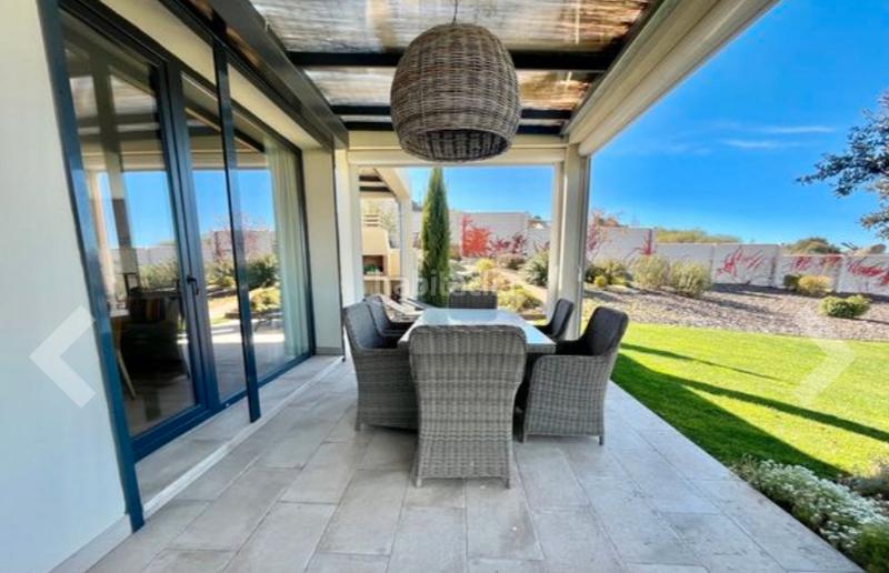 Foto 192c2402-b371-4500-8285-8faf4e59dc0e. Chalet with fireplace heating parking pool in Los Ángeles de San Rafael Espinar (El)