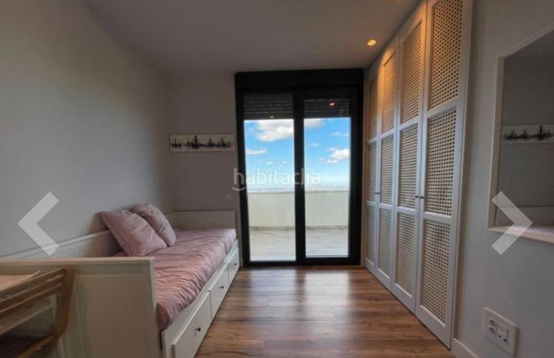 Foto 26551b2d-7338-457d-9b0a-5dee6452f4e9. Chalet with fireplace heating parking pool in Los Ángeles de San Rafael Espinar (El)