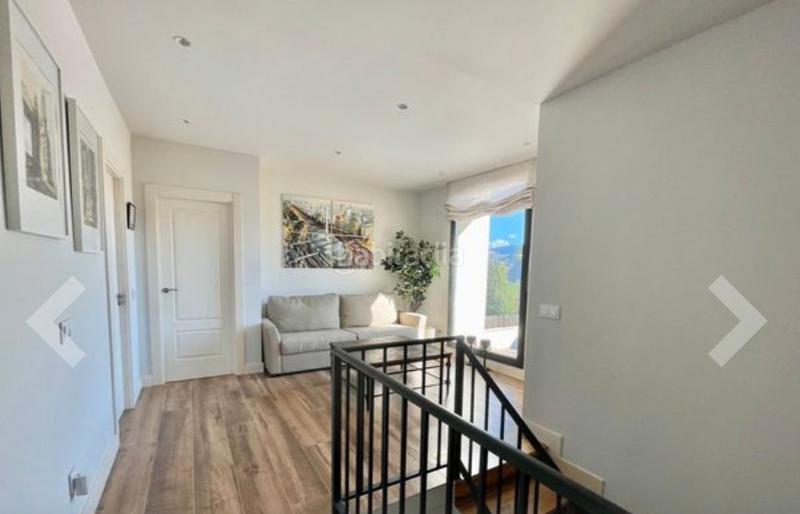 Foto b6920d8a-17fe-407e-8593-33d35ea7ae5f. Chalet with fireplace heating parking pool in Los Ángeles de San Rafael Espinar (El)