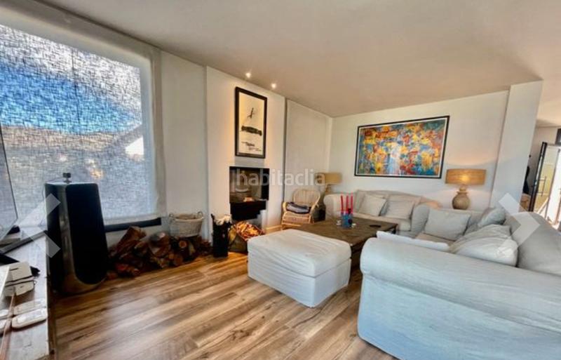 Foto d9060386-479d-409f-a77d-3e8866bbf3fd. Chalet with fireplace heating parking pool in Los Ángeles de San Rafael Espinar (El)