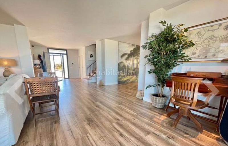 Foto eff5d7e5-b71b-459d-b3e1-84f983bd1c98. Chalet with fireplace heating parking pool in Los Ángeles de San Rafael Espinar (El)