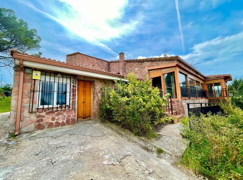 Foto e40a680c-2fb8-4aa9-bef5-1bce851f073d. Chalet mit kamin heizung pool in Los Ángeles de San Rafael Espinar (El)