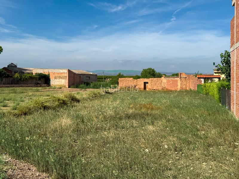 Foto b4564d97-46b1-4f4b-9d52-cd95718c4f33. Terreno residenziale in carrer d'almenar 28 in Portella (La)