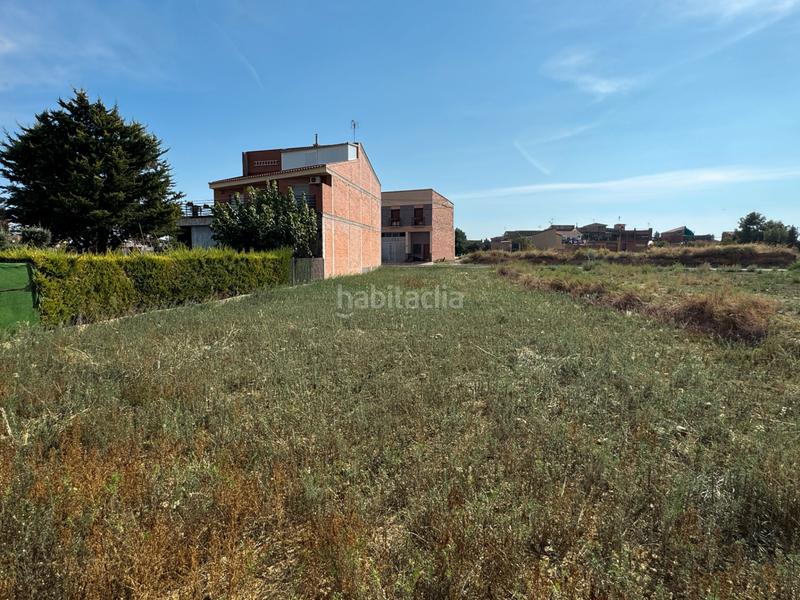 Foto cd3bcbbe-d407-43ce-aa05-747792a839ea. Terreno residenziale in carrer d'almenar 28 in Portella (La)