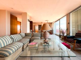 Ático en Avinguda de rosa parks 61. Ático exclusivo con terraza perimetral de 370 m² y vistas panorá