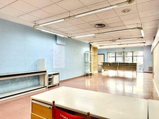 Lloguer Local Comercial a Carrer acadèmia 23. Local comercial de 300m2 en calle academia, lleida