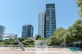 Pis  Carrer de llull. Piso en venta, planta 15 con piscina, diagonal mar