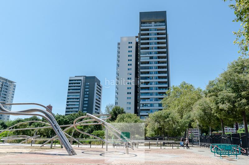 Foto 1c9b3bfe-ab64-4ec0-9f2f-7c7d264a2244. Piso  en venta, planta 15º con piscina, diagonal mar en Barcelona