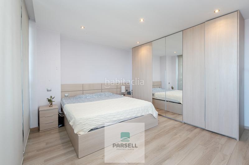 Foto 483e79b8-b42e-4e2f-9b45-33d38a15b4df. Piso  en venta, planta 15º con piscina, diagonal mar en Barcelona