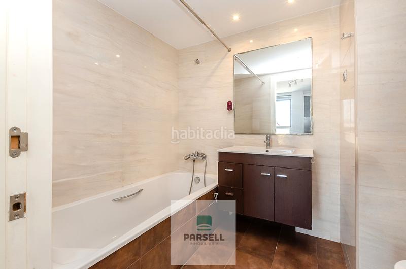 Foto 7e338281-f7ce-4ad5-a120-26e07da5db22. Piso  en venta, planta 15º con piscina, diagonal mar en Barcelona