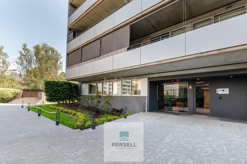 Foto 84295992-e2f5-4b9d-b2d2-8293c6142084. Piso  en venta, planta 15º con piscina, diagonal mar en Barcelona