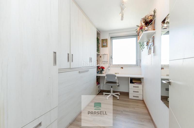 Foto a139982b-79a0-4268-806d-ddb82d95d8e1. Piso  en venta, planta 15º con piscina, diagonal mar en Barcelona