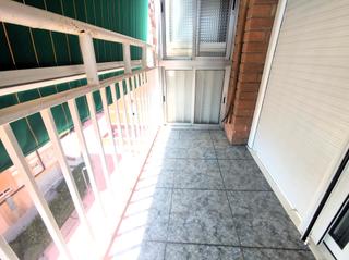 Rent Flat  Carrer de l'àsia. Piso en alquiiler equipado para entrar a vivir! balcon!