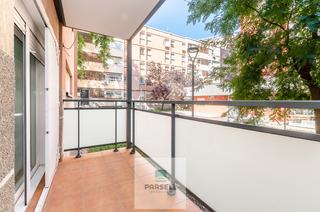 Piso  Carrer de guipúscoa. Piso en venta en barcelona, balcón / terraza!