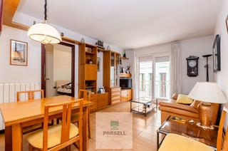 Appartamento in Passeig d'amunt 9. Piso en venta con balcón en el barrio de gracia, barcelona!