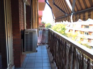Lloguer Pis  Carrer de palència. Piso en alquiler con balcon en el barrio de clot / navas / barce