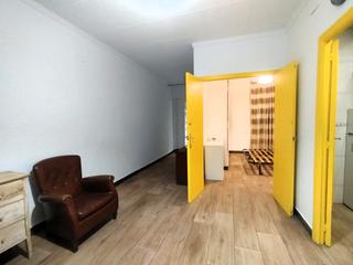 Rez-de-chaussée  Carrer del cardenal tedeschini. Piso bajo en venta en el barrio de sant andreu / la sagrera / ba