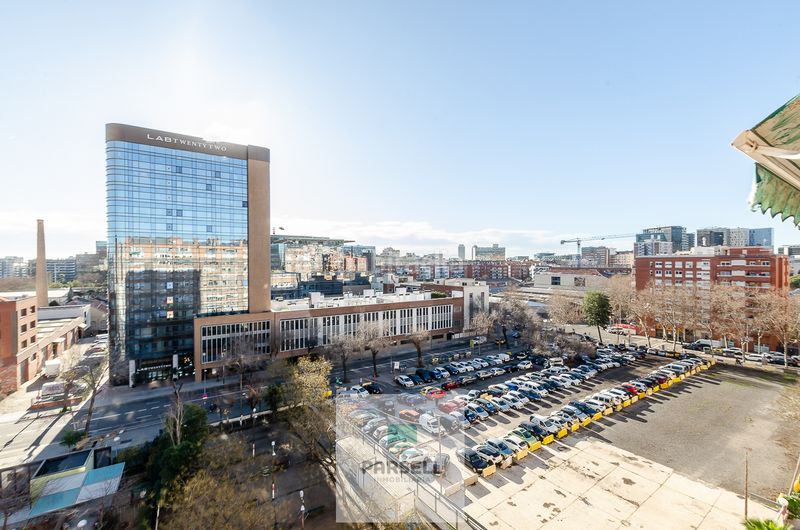 Foto ad6744e1-a32f-49f8-afea-d24448a0ebfc. Pis a Provençals del Poblenou Barcelona