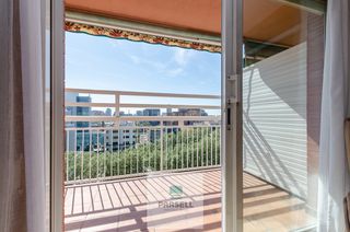 Pis  Gran via de les corts catalanes. Piso y parking en venta en el barrio de sant marti / poblenou -